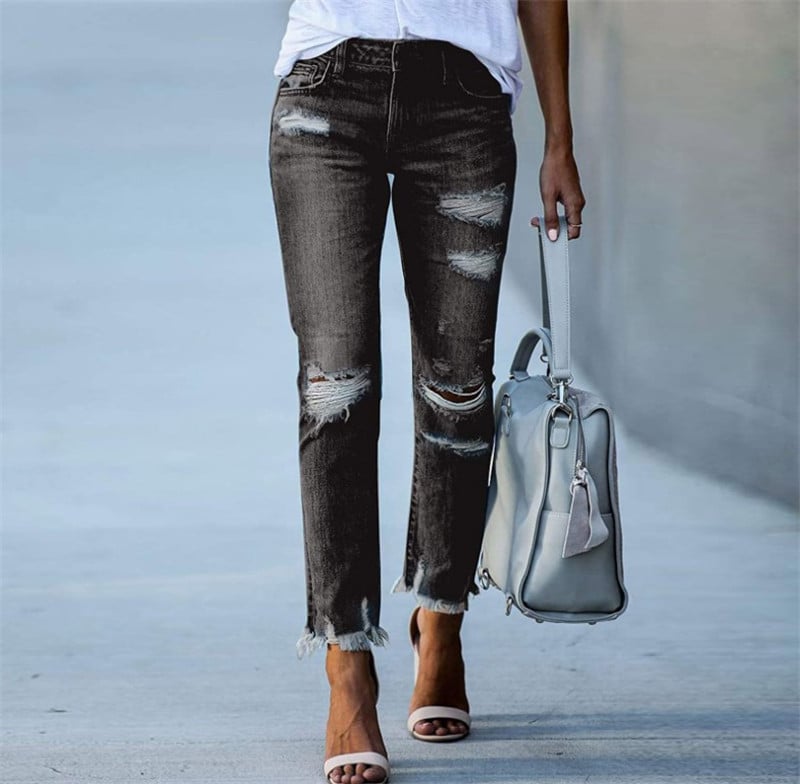Plus Size Mid-Rise Ripped Pencil Jeans