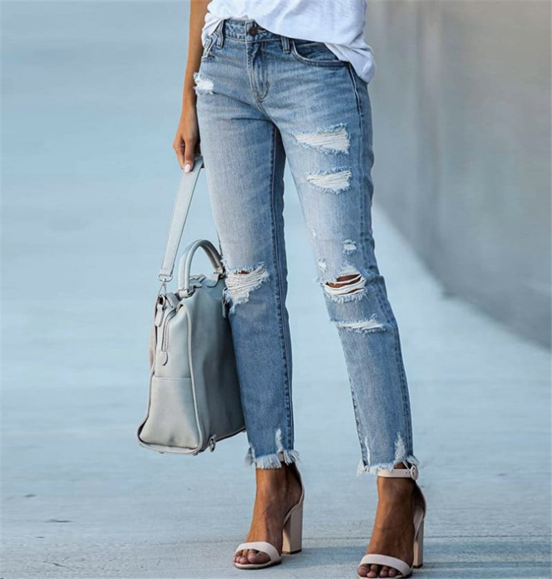 Plus Size Mid-Rise Ripped Pencil Jeans