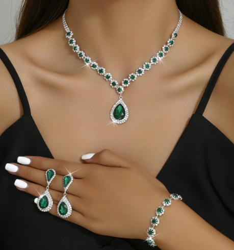 Crystal Trio Jewelry Set – Necklace, Earrings & Bracelet