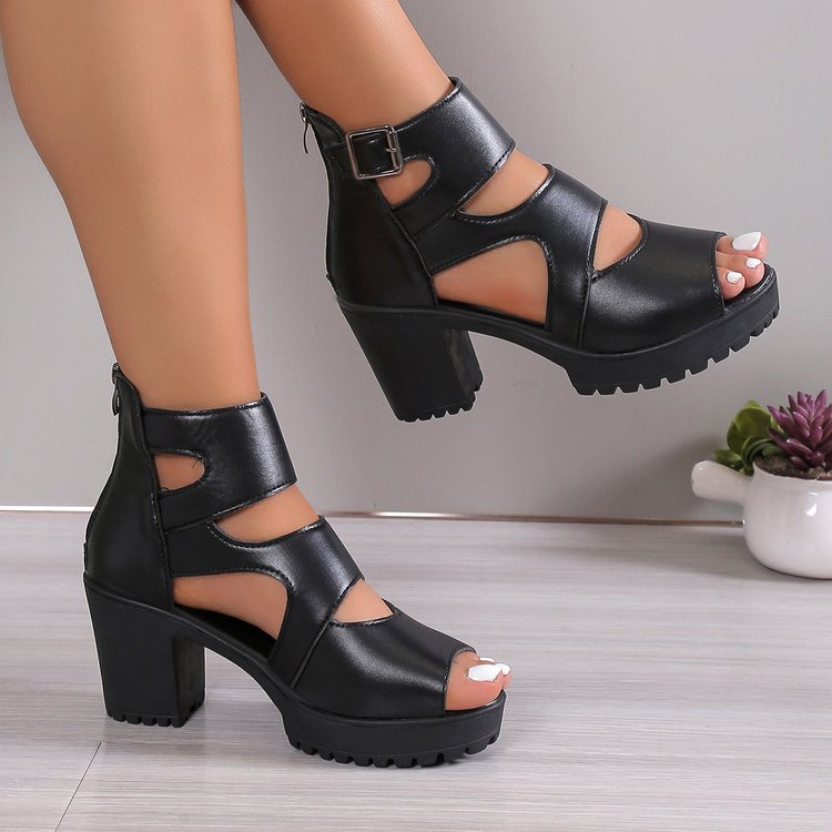Open-Toe Fish Mouth Flats in Black