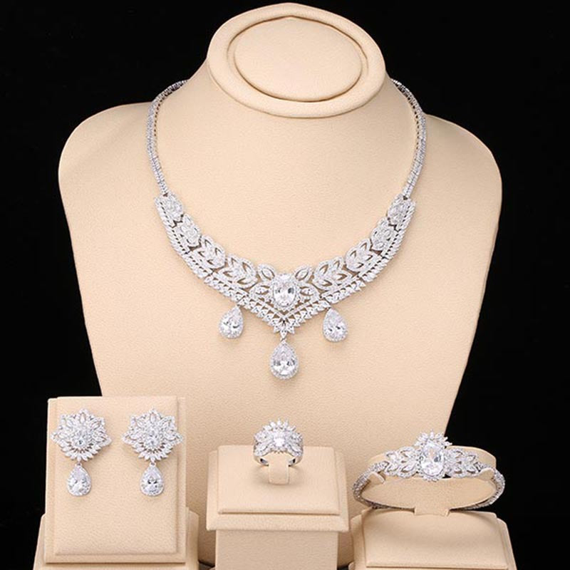 Luxe Zirconia Bridal Jewelry Set – Necklace, Earrings & Bracelet