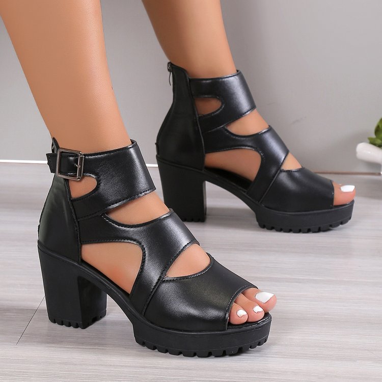 Open-Toe Fish Mouth Flats in Black