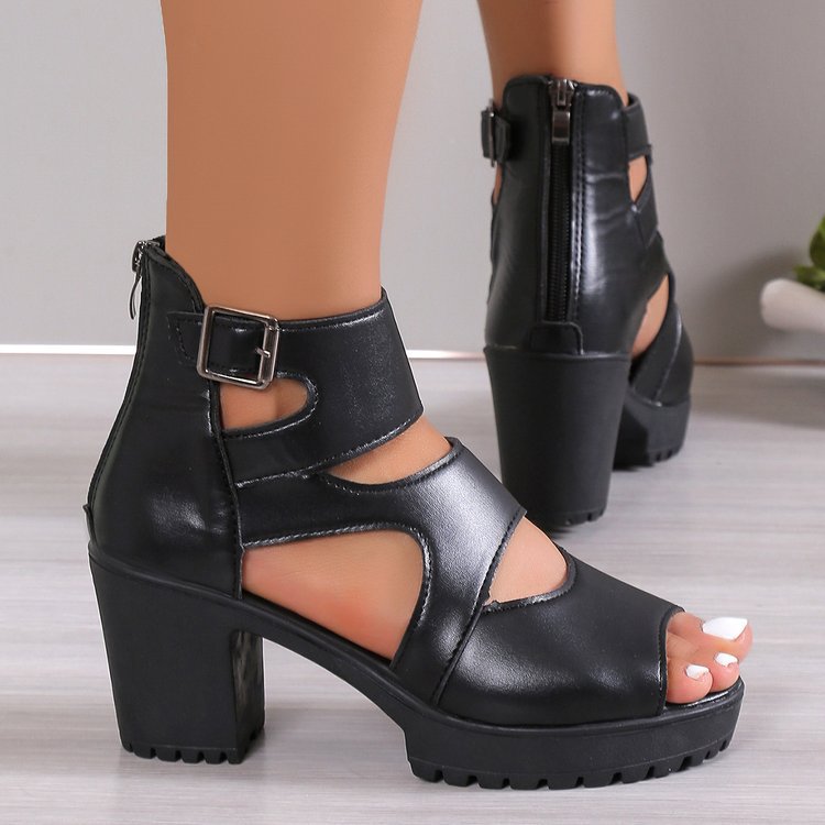 Open-Toe Fish Mouth Flats in Black